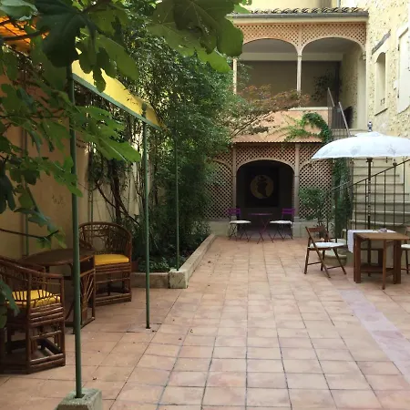 Maison De Village Novissime Bed & Breakfast *